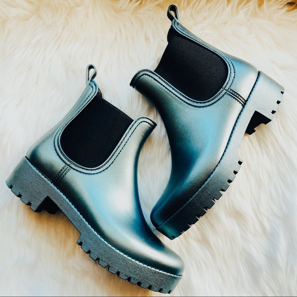 cloudy jeffrey campbell